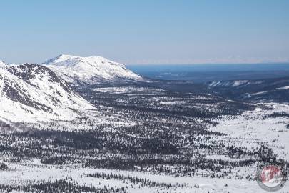 Looking NW at the SE face of Mount Simpson.