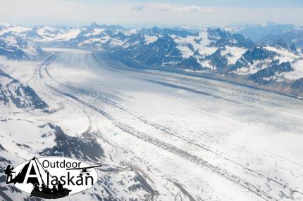 Looking south down Kahiltna Glacier from about 62.8502778 N.